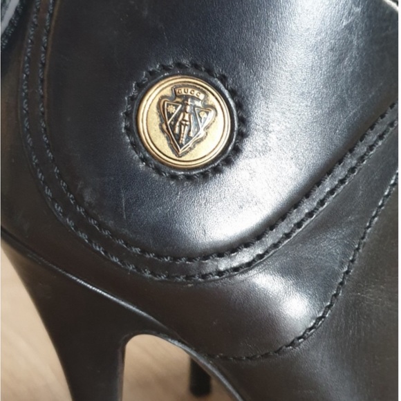 Gucci Leather Hysteria Ankle Boots. - Picture 3 of 4